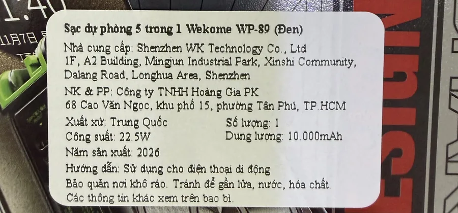 Tem phụ tiếng Việt trên hộp pin Wekome WP-89, ghi nhà nhập khẩu và phân phối Công ty TNHH Hoàng Gia PK